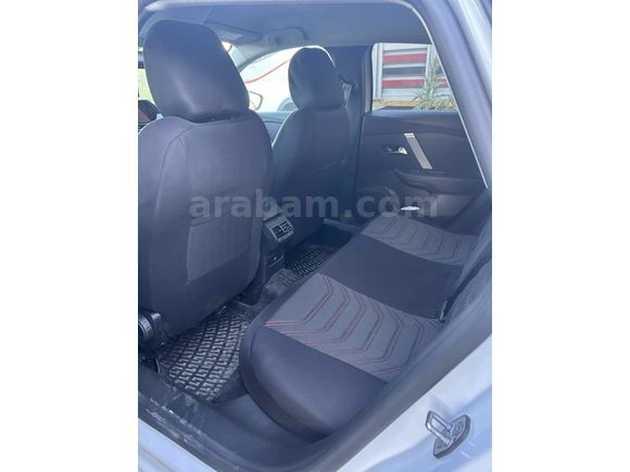 Sahibinden Citroen C4 X 1.2 PureTech Shine 2024 Model 