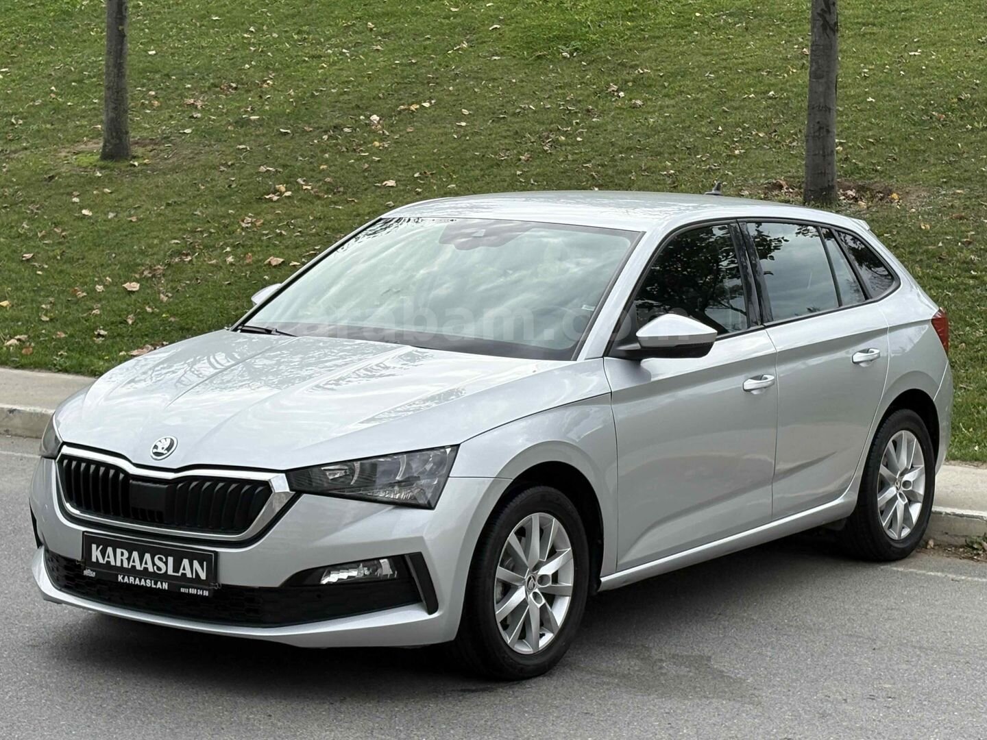 Galeriden Skoda Scala 1.0 TSI Premium 2022 Model İstanbul 145.000 km Gri 6