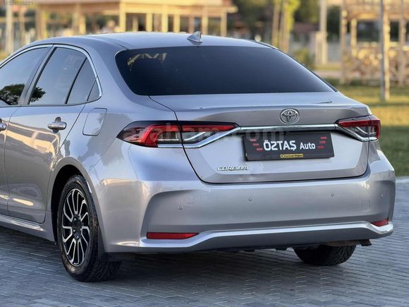 *** 2019 MODEL TOYOTA COROLLA OTOMATİK EXTRALI VİSİON ***