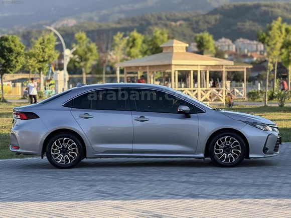 *** 2019 MODEL TOYOTA COROLLA OTOMATİK EXTRALI VİSİON ***