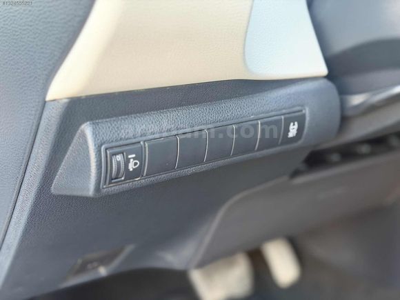 *** 2019 MODEL TOYOTA COROLLA OTOMATİK EXTRALI VİSİON ***