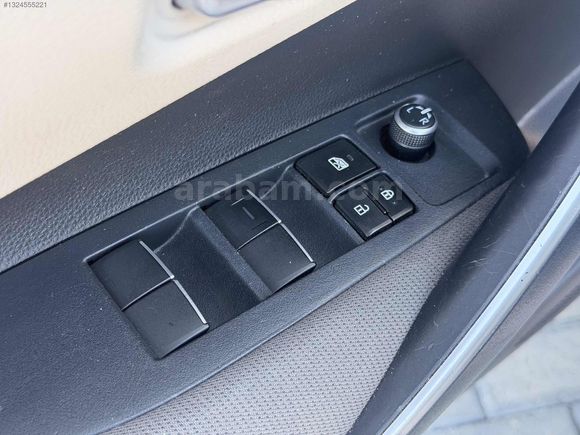 *** 2019 MODEL TOYOTA COROLLA OTOMATİK EXTRALI VİSİON ***