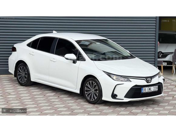 2020 1.6 BOYASIZZ 83.000KM EXTRA+ GERİ GÖRÜŞ+ NAVİGASYON+JANT