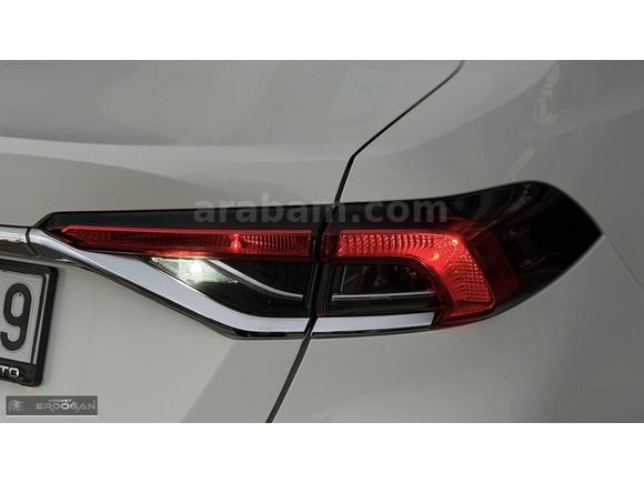 2020 1.6 BOYASIZZ 83.000KM EXTRA+ GERİ GÖRÜŞ+ NAVİGASYON+JANT