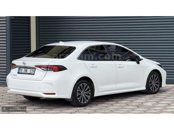2020 1.6 BOYASIZZ 83.000KM EXTRA+ GERİ GÖRÜŞ+ NAVİGASYON+JANT