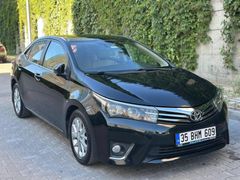 2014 OTOMATİK TOYOTA COROLLA CAM GİBİ TERTEMİZ 300 PEŞİN