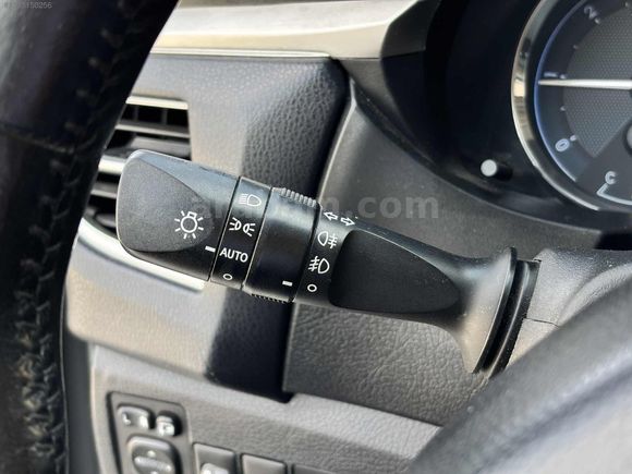 PREMİUM EN FUL PAKET OTOMATİK VİTES