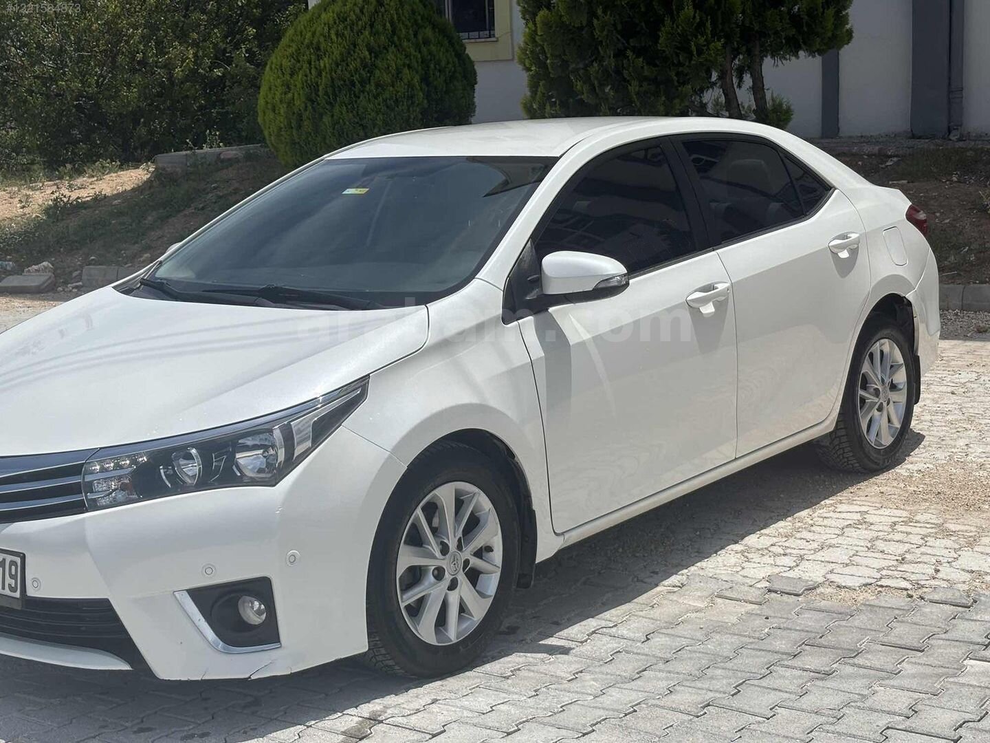 Galeriden Toyota Corolla 1.4 D-4D Premium 2016 Model Adıyaman 97.500 km Beyaz 4
