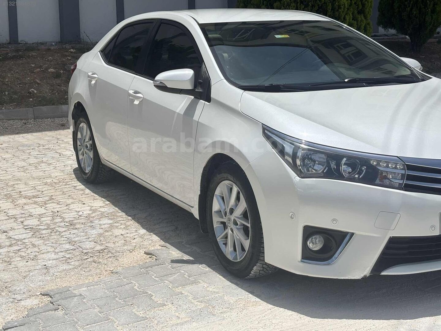Galeriden Toyota Corolla 1.4 D-4D Premium 2016 Model Adıyaman 97.500 km Beyaz 3