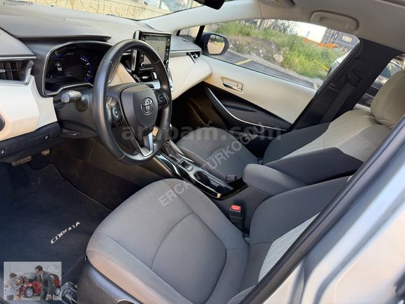 2022 COROLLA 1.5 FLAME MULTIDRIVE S SERVİS BAKIMLI 88.500 KM !!!