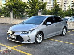 2022 COROLLA 1.5 FLAME MULTIDRIVE S SERVİS BAKIMLI 88.500 KM !!!
