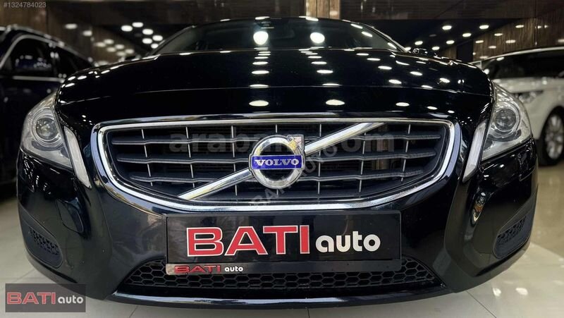Galeriden Volvo S60 1.6 T4 Premium 2012 Model İzmir 348.000 km Siyah