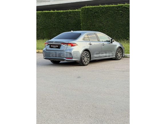 2020 COROLLA 1.6 LPG Lİ OTOMATİK MULTİMEDYA