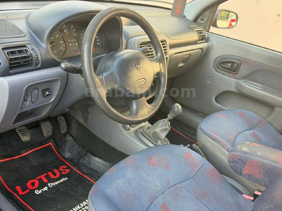 Sahibinden Renault Clio 1.4 RNA 2001 Model