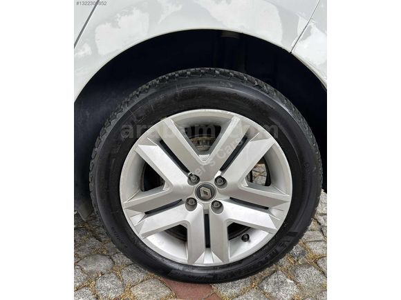 RIVER'S CARS DAN- 1.3 TCE TOUCH-74.000 KM DE CLIO