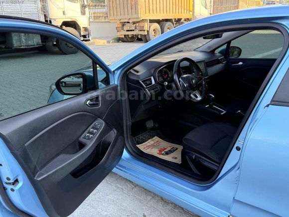 HATASIZ BOYASIZ CLIO TOUCH 1.3 TCE 130 HP EDC | 105 BİN KM |