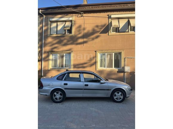 Sahibinden Opel Vectra 2.0 GLS 1996 Model 