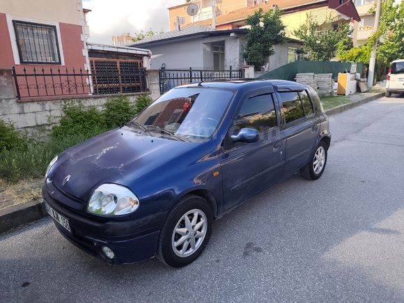Sahibinden Renault Clio 1.4 RXT 2001 Model