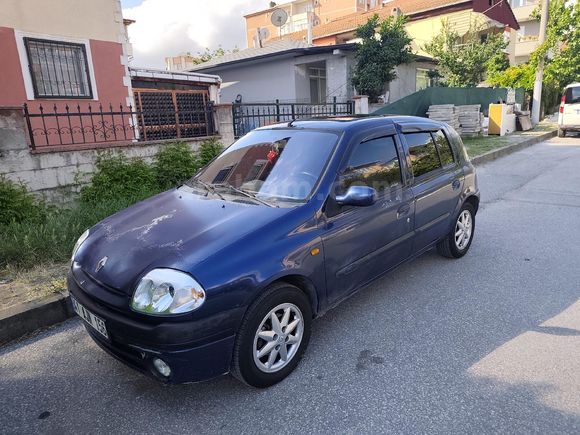 Sahibinden Renault Clio 1.4 RXT 2001 Model