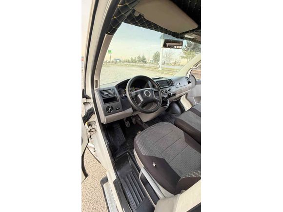 Sahibinden Volkswagen MultiVan 2.5 TDI 2005 Model  390.000 km Beyaz