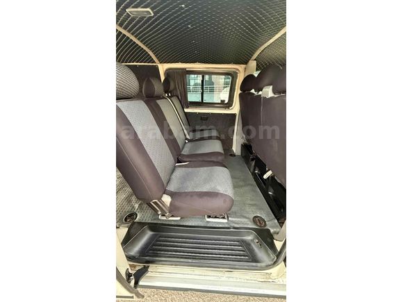 Sahibinden Volkswagen MultiVan 2.5 TDI 2005 Model  390.000 km Beyaz