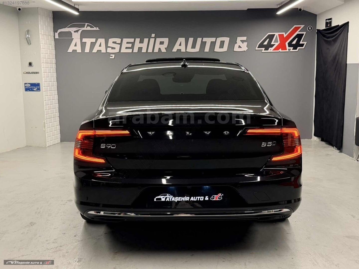 Galeriden Volvo S90 2.0 D B5 Inscription 2020 Model İstanbul 115.000 km Siyah 3