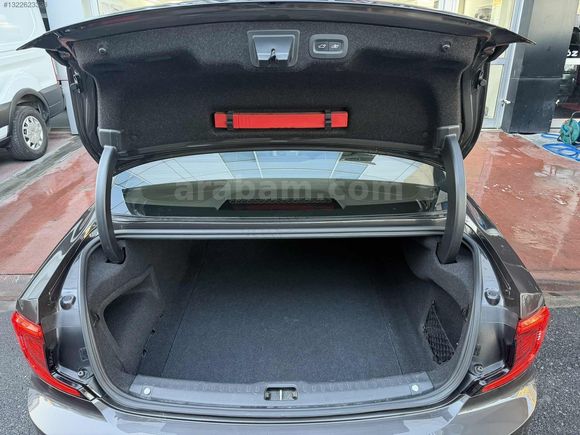 YİĞİTCAN MOTORS DAN BOYASIZ DEĞİŞENSİZ