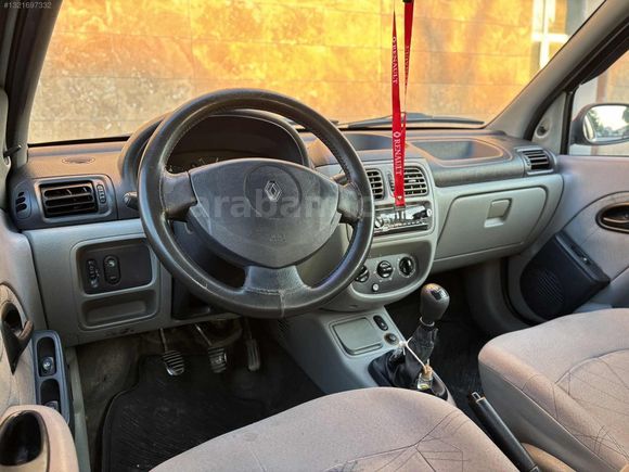 KARACARS CLİO KLİMALI TERTEMİZ SEDAN AZ YAKITLI!!!!