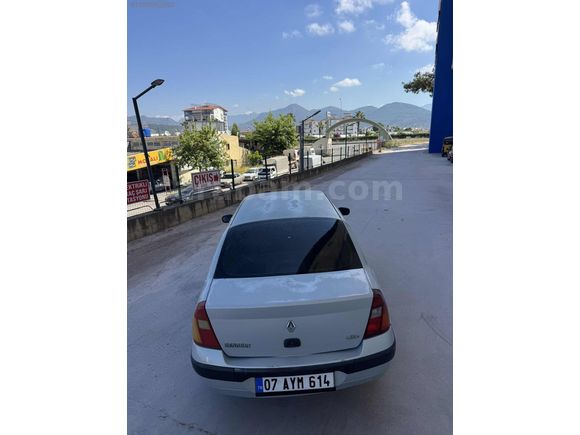 2003 CLIO TEMİZ BAKIMLI KLİMALI 244 bin km'de
