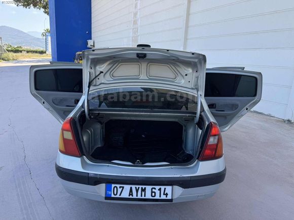 2003 CLIO TEMİZ BAKIMLI KLİMALI 244 bin km'de