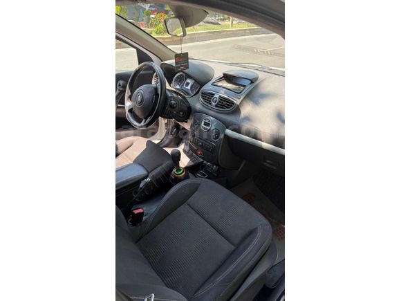 EMSALLERİNİN EN UYGUNU 2011 MODEL CLIO