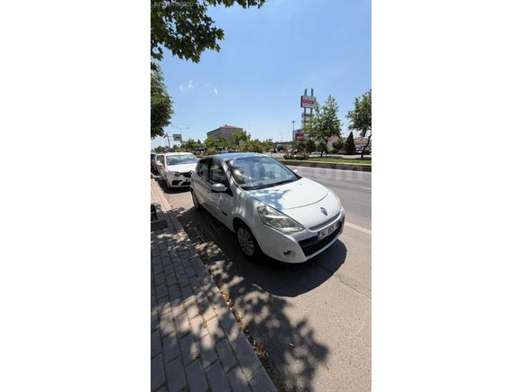 EMSALLERİNİN EN UYGUNU 2011 MODEL CLIO