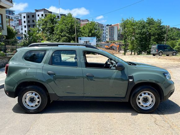KK OTOMOTİV DEN 2023 MODEL Duster Essential 1.3 TCE 4x4
