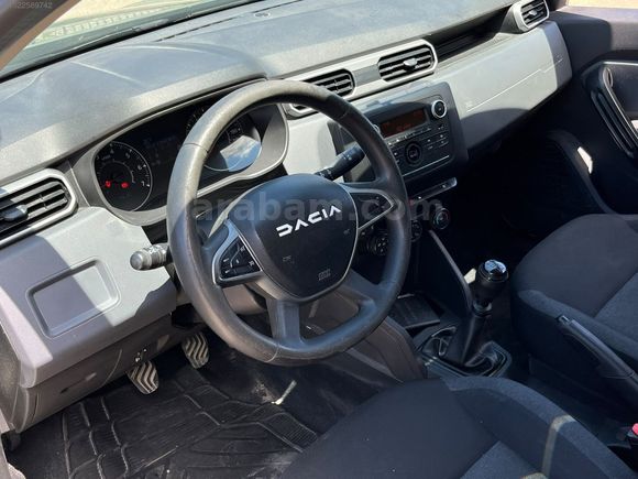 KK OTOMOTİV DEN 2023 MODEL Duster Essential 1.3 TCE 4x4