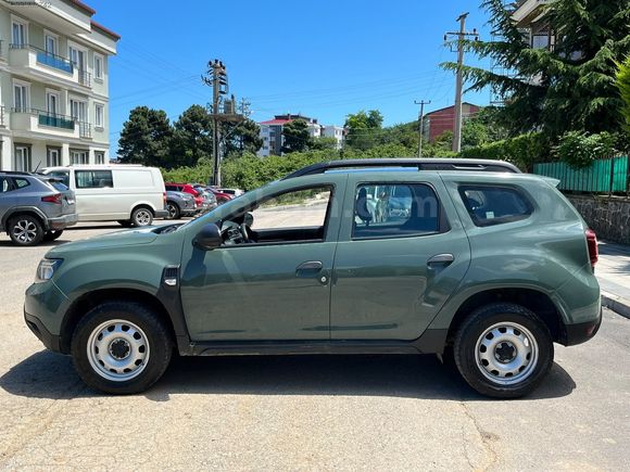 KK OTOMOTİV DEN 2023 MODEL Duster Essential 1.3 TCE 4x4