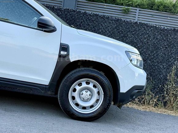 DACİA DUSTER 1.3 TCE ESSENTİAL SERVİS BAKIMLI 4X4