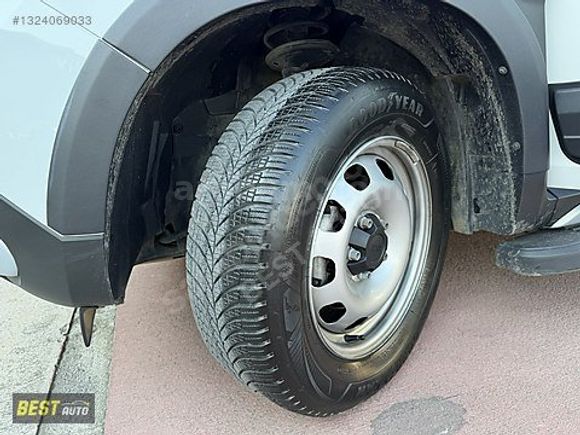 BEST AUTO'DAN 2023 MODEL HATASIZ BOYASIZ DUSTER 1.3 TCE 4X4