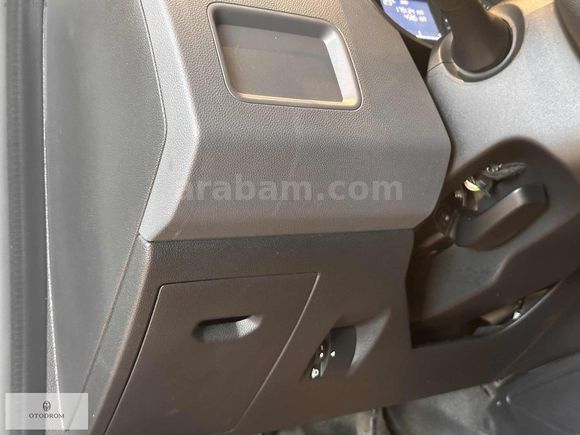 2023 ÇIKIŞLI DACIA DUSTER 1.3 TCE ESSENTİAL 4X4 MANUEL YENİ KASA
