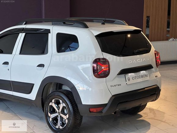 2023 ÇIKIŞLI DACIA DUSTER 1.3 TCE ESSENTİAL 4X4 MANUEL YENİ KASA