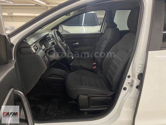 AFMDEN 2024 MODEL BOYASIZ DEĞİŞENSİZ DACİA DUSTER 4X2 OTOMATİK