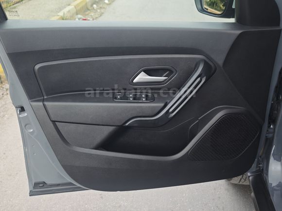 OTOMATİK VİTES-BAKIMLI-TEMİZ-DUSTER