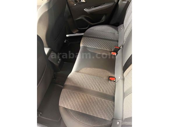 Sahibinden Peugeot 2008 1.2 PureTech Allure 2025 Model 