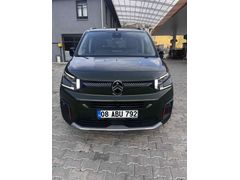 Sahibinden Citroen Berlingo 1.5 BlueHDI Shine Bold 2024 Model  44.500 km Yeşil (metalik)