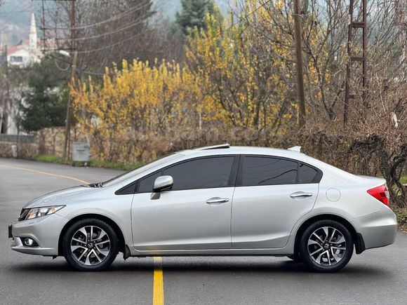 Sahibinden Honda Civic 1.6i VTEC Eco Elegance 2015 Model