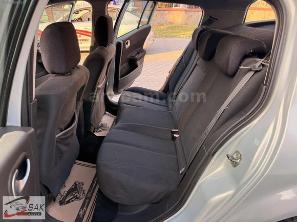 2004 MODEL 1.5 DİZEL DYNAMİQUE MEGANE II HB KREDİ K.TAKSİT