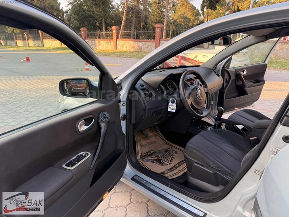 2004 MODEL 1.5 DİZEL DYNAMİQUE MEGANE II HB KREDİ K.TAKSİT