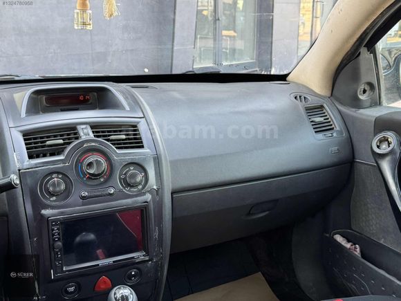 SÜRER AUTODAN | 1.5 DİZEL MEGANE 2 AİLE ARACI