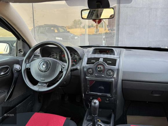 SÜRER AUTODAN | 1.5 DİZEL MEGANE 2 AİLE ARACI
