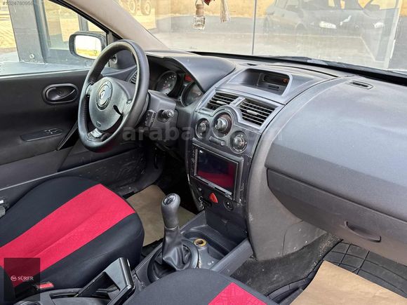 SÜRER AUTODAN | 1.5 DİZEL MEGANE 2 AİLE ARACI