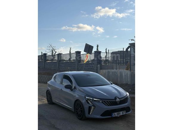ACİLL Sahibinden Renault Clio 1.0 TCe Evolution 2023 Model  55.000 km Gri (metalik)